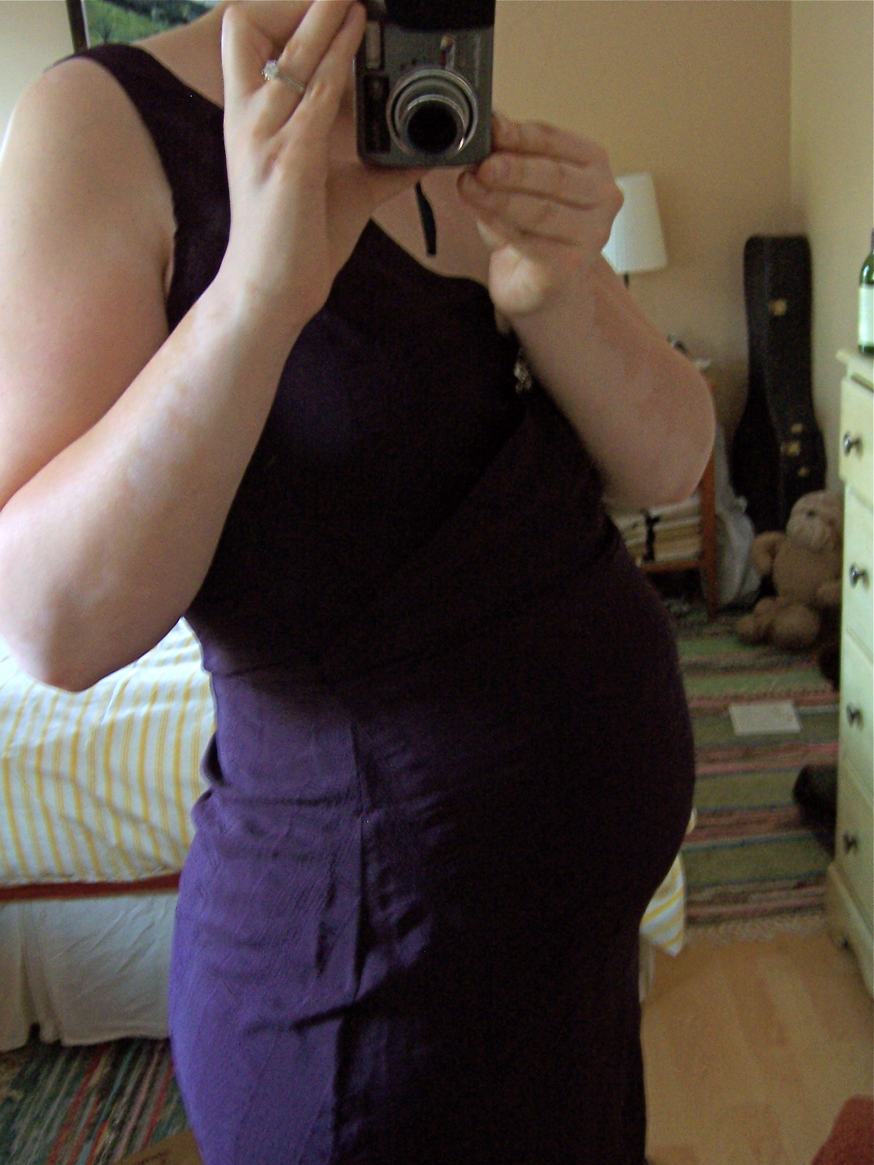 Rocking the 18 week belly.